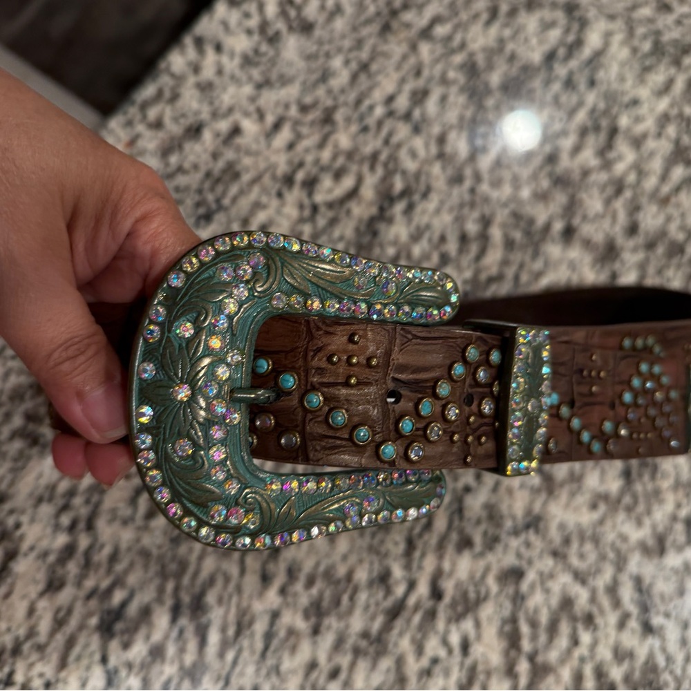 Unbranded Genuine Leather Large Buckle Studded/ Rhinestone Coachella belt